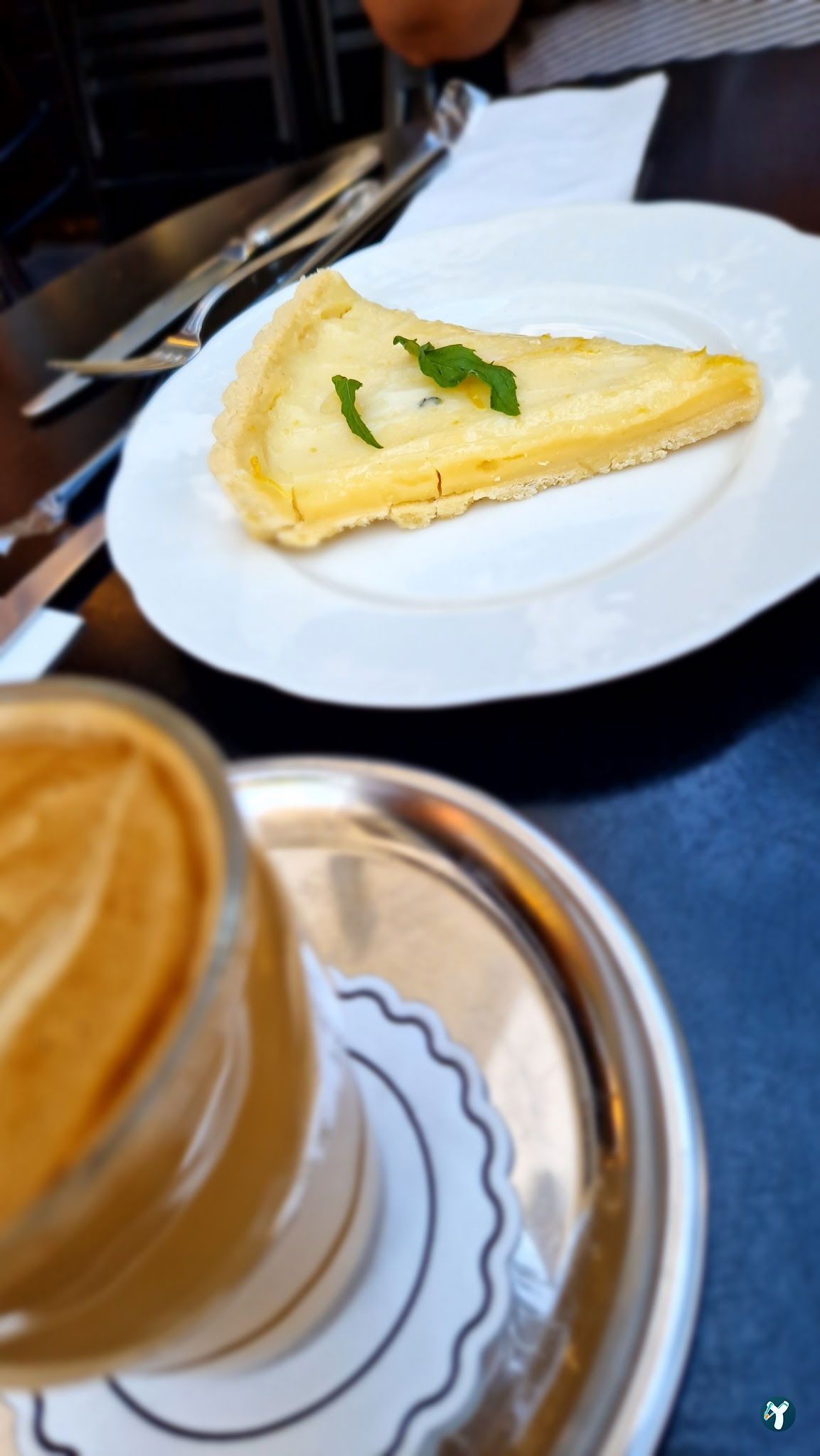 Tart Bakery Cafe