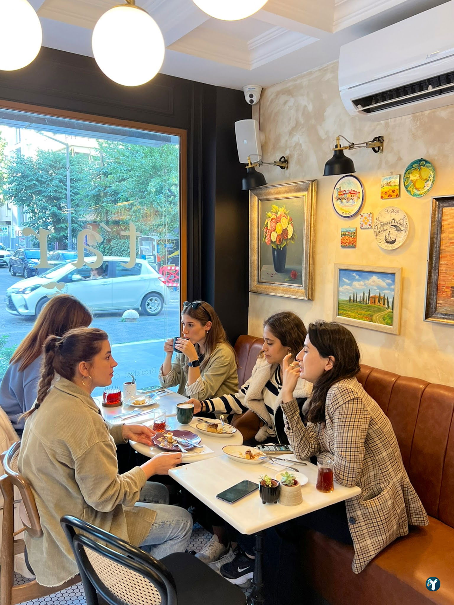 Tart Bakery Cafe