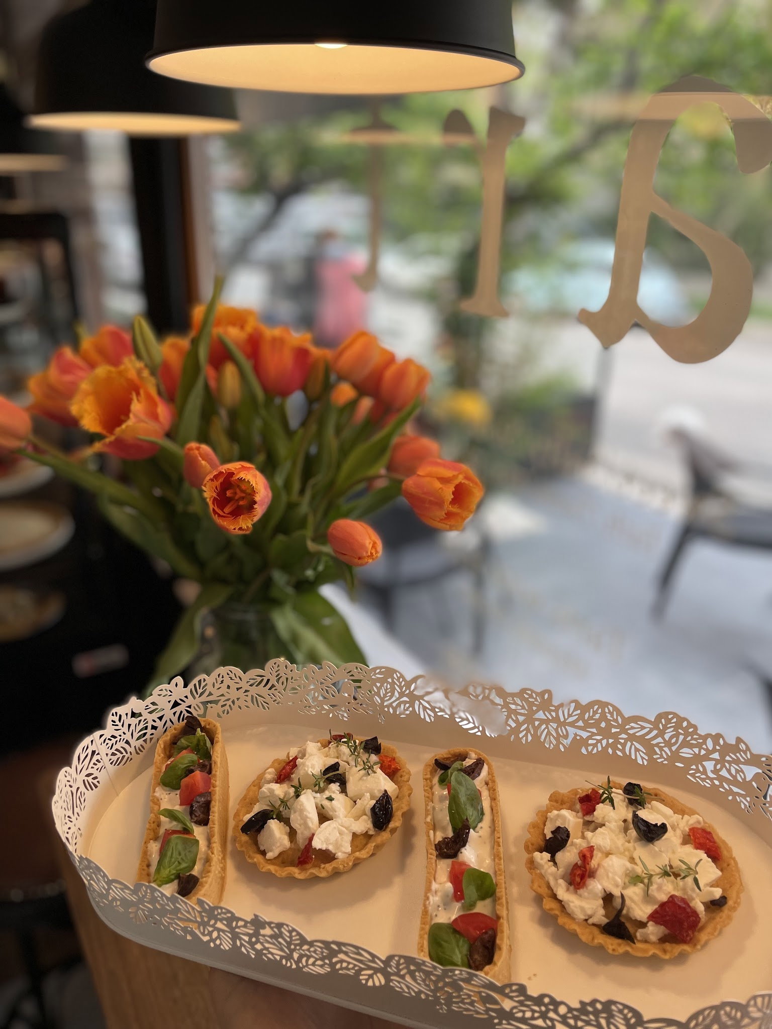 Tart Bakery Cafe