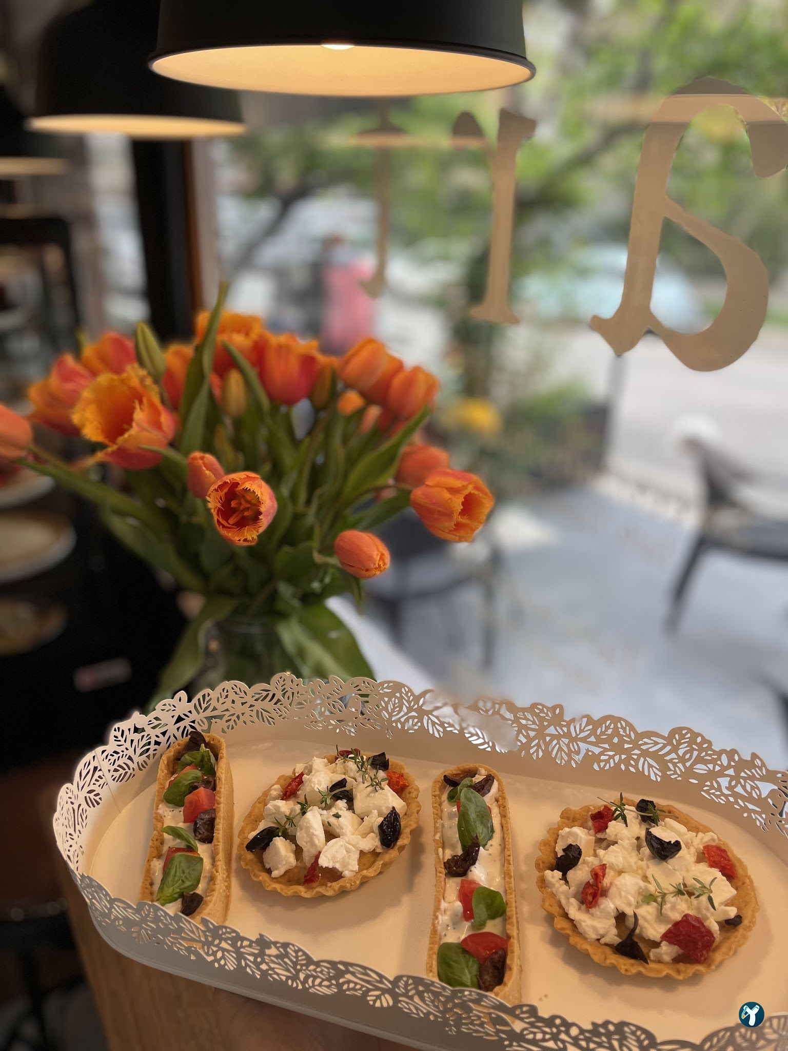 Tart Bakery Cafe