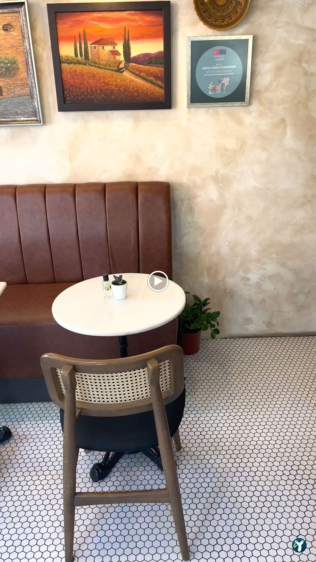 Tart Bakery Cafe