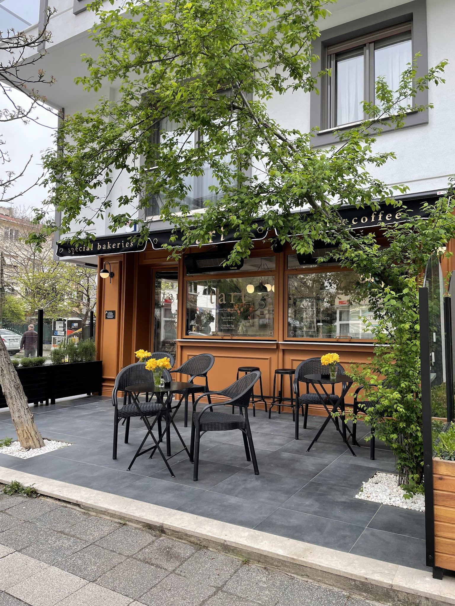 Tart Bakery Cafe
