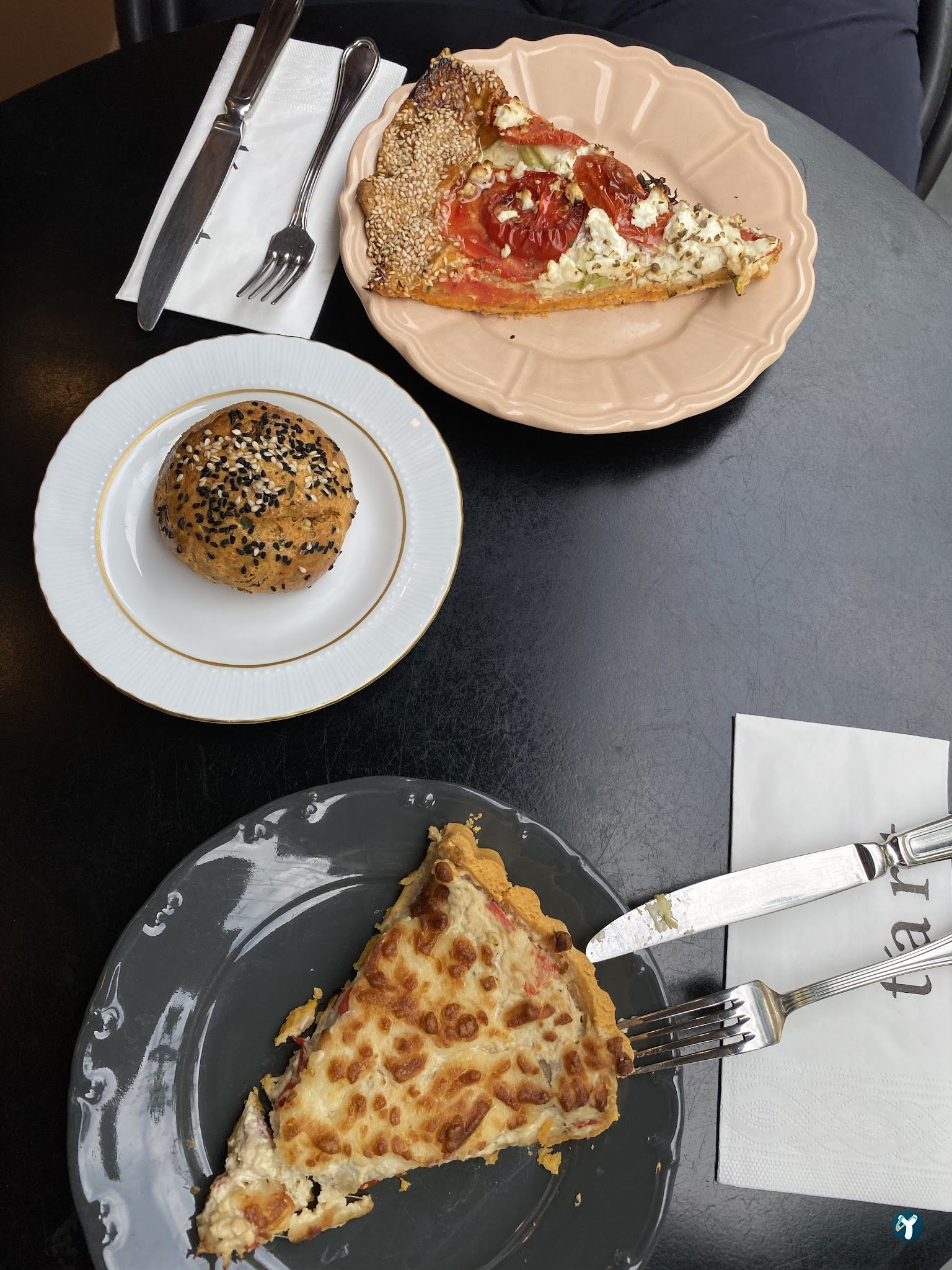 Tart Bakery Cafe