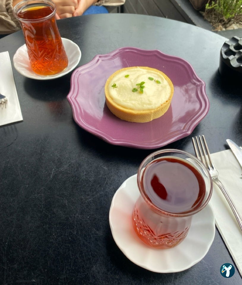 Tart Bakery Cafe