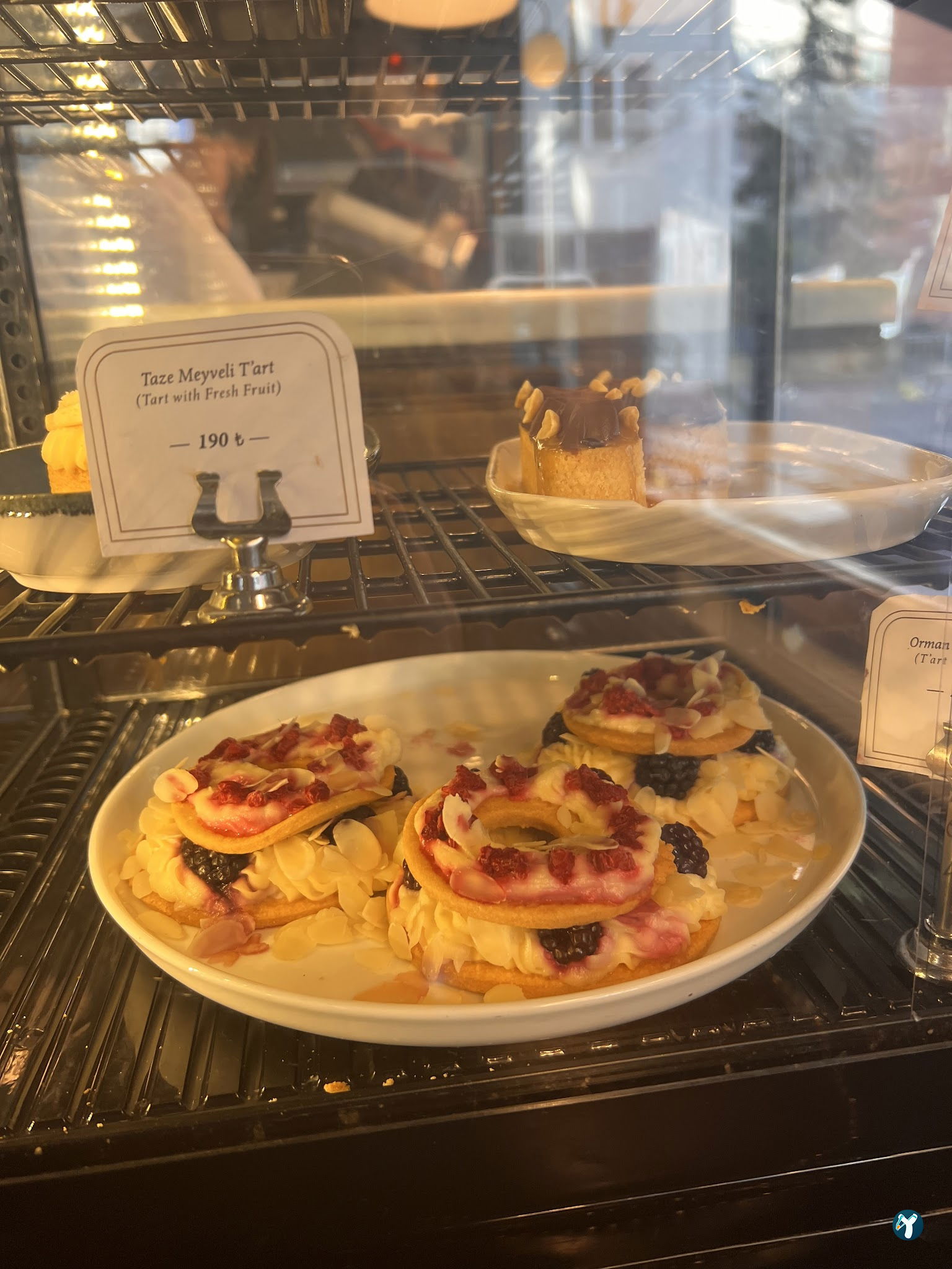Tart Bakery Cafe