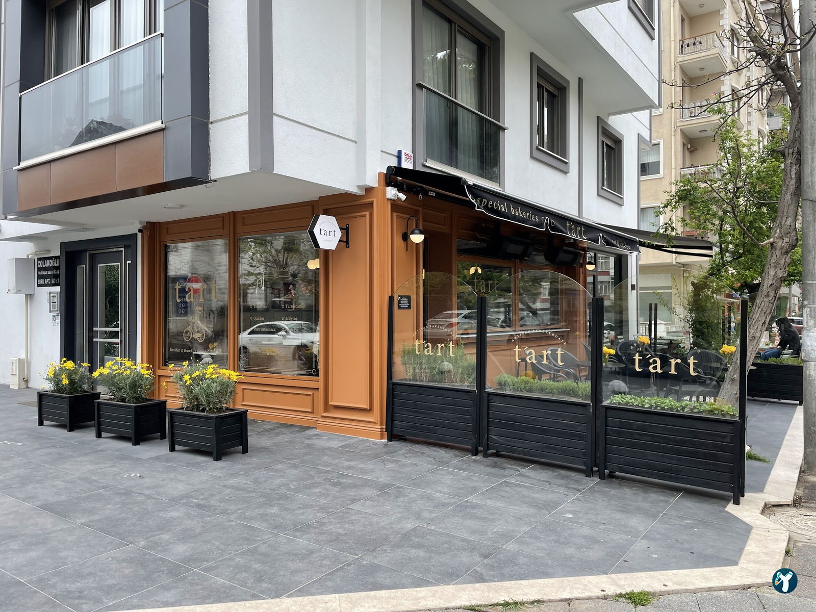Tart Bakery Cafe
