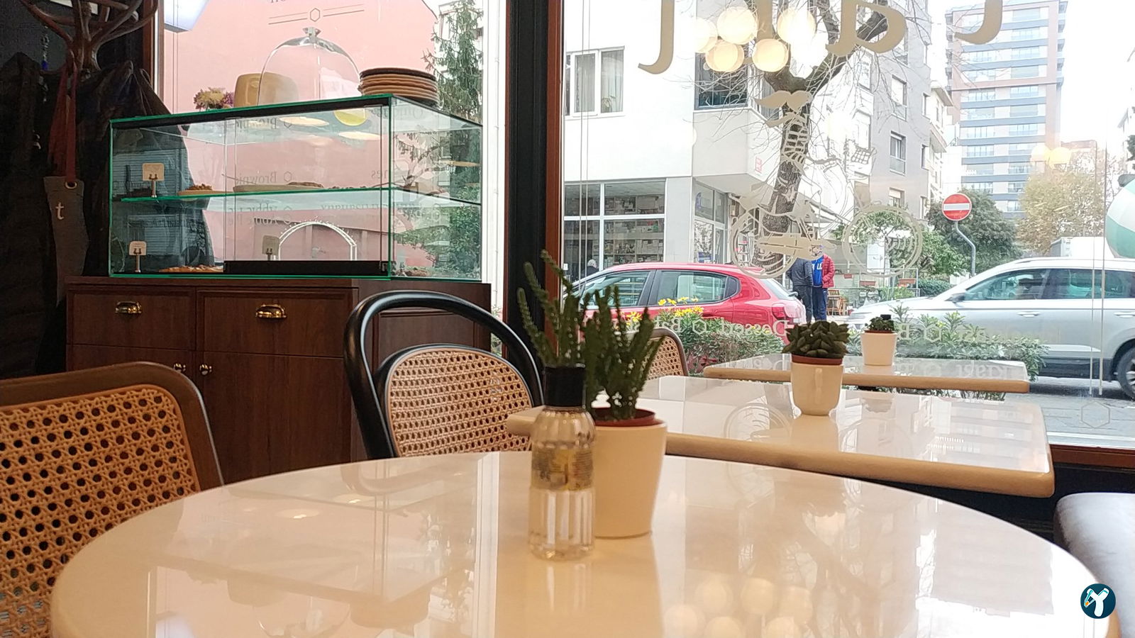 Tart Bakery Cafe