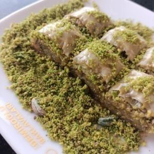 Fıstıklı Özel Baklava (1 kg.)