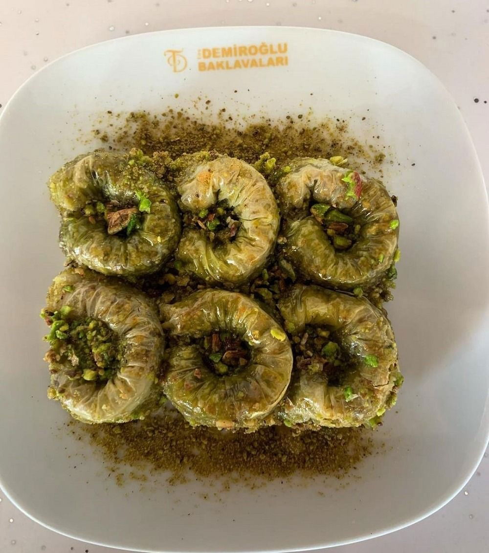 Fıstıklı Bülbül (1 kg.)