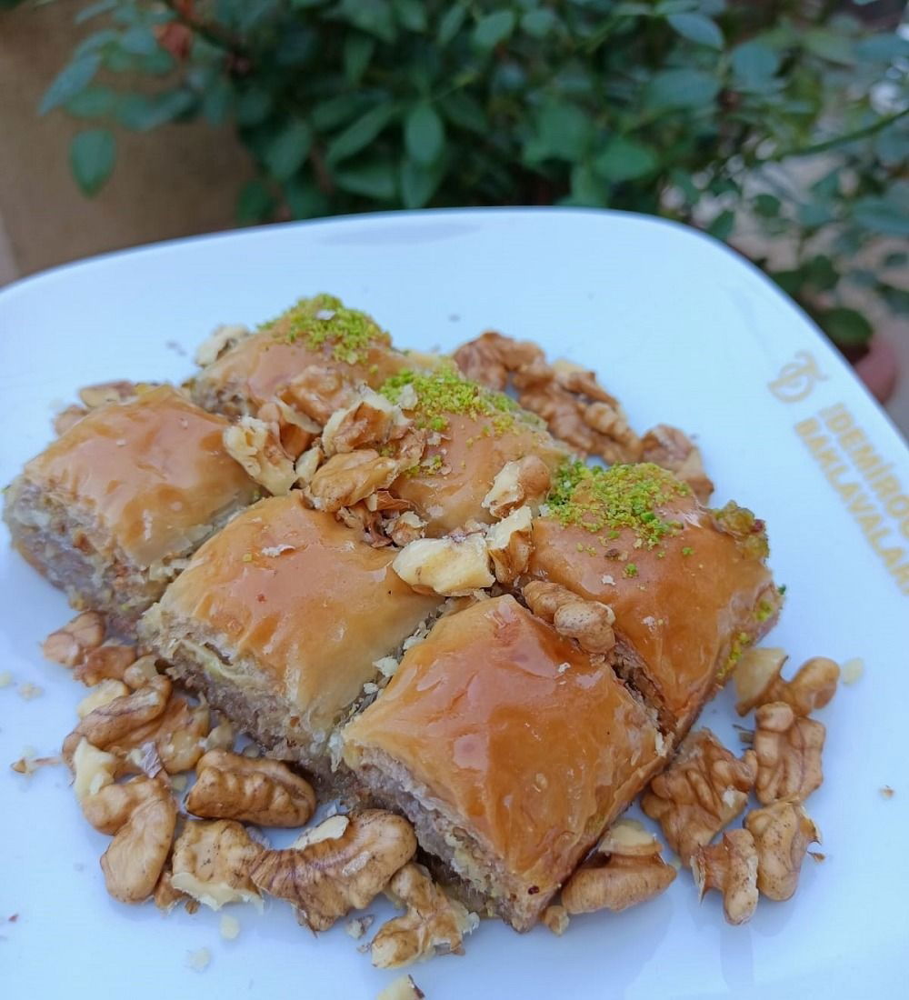 Cevizli Prens Baklava (1 kg.)