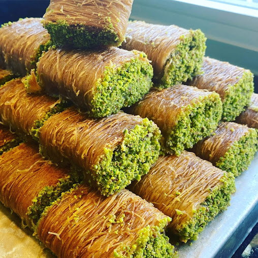 Tire Demiroğlu Baklavaları