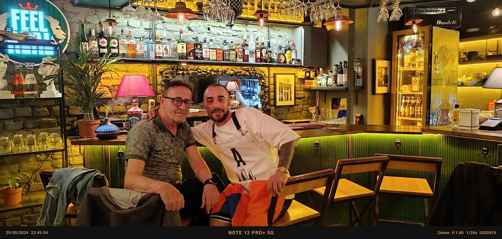 İzole Beyoğlu | Restaurant & Bar