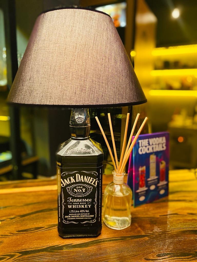 İzole Beyoğlu | Restaurant & Bar
