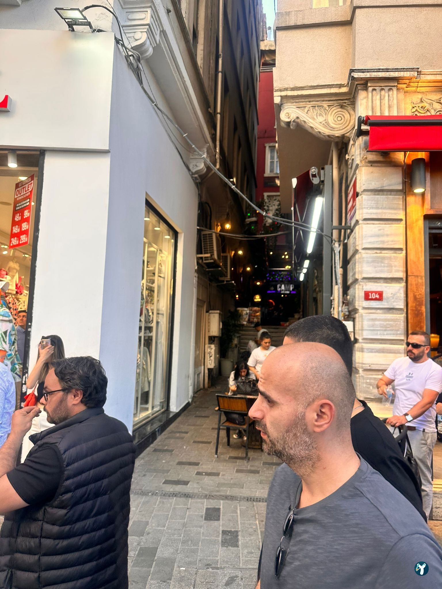 İzole Beyoğlu | Restaurant & Bar