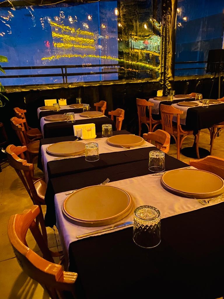 İzole Beyoğlu | Restaurant & Bar