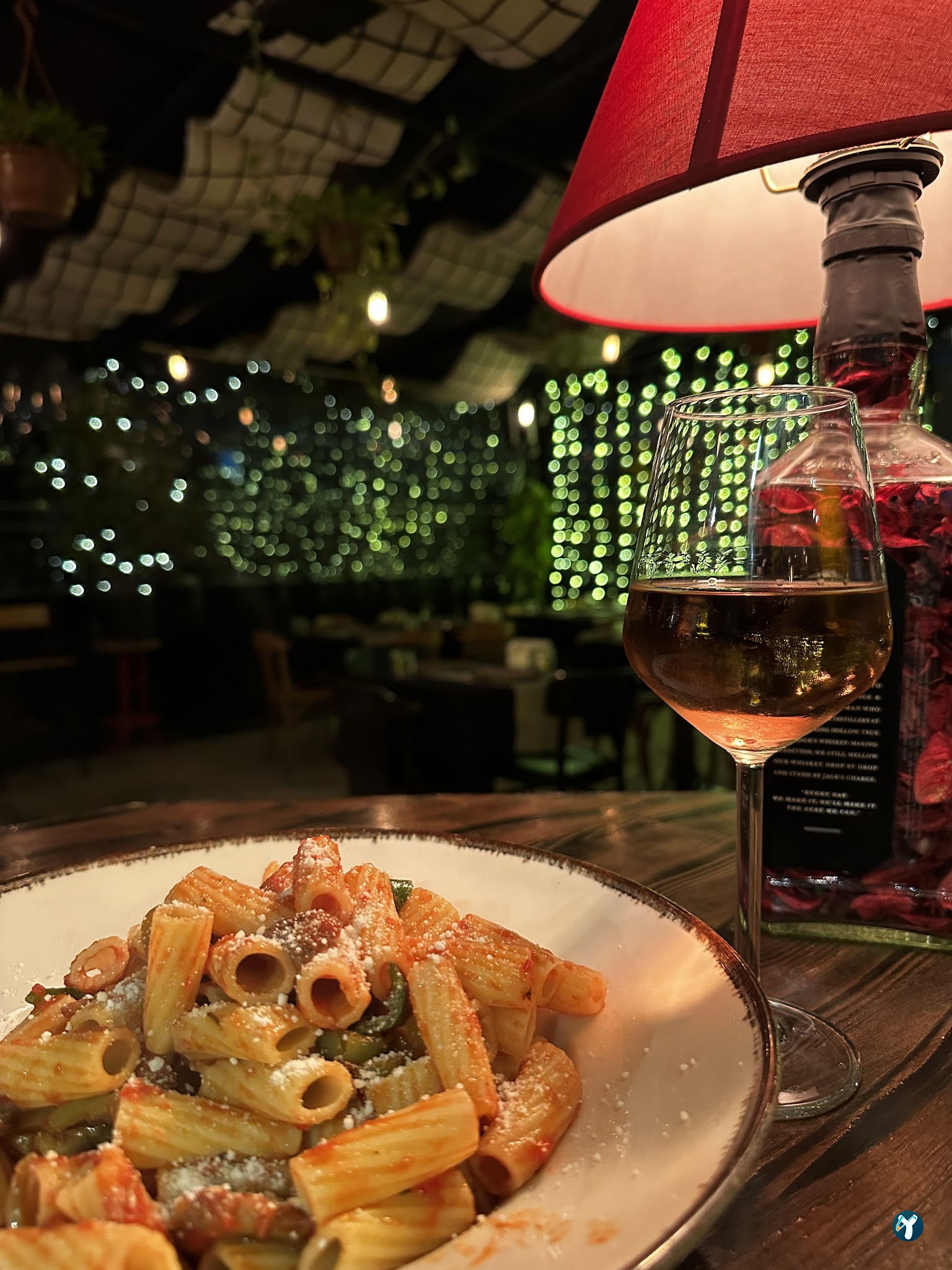 İzole Beyoğlu | Restaurant & Bar
