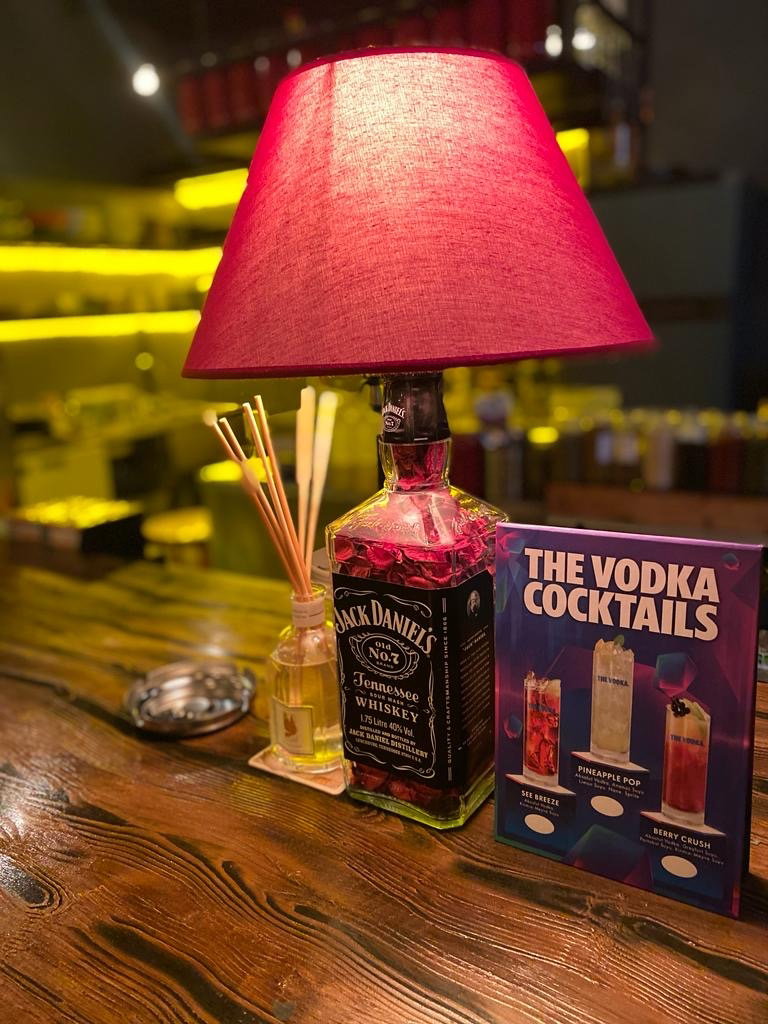 İzole Beyoğlu | Restaurant & Bar