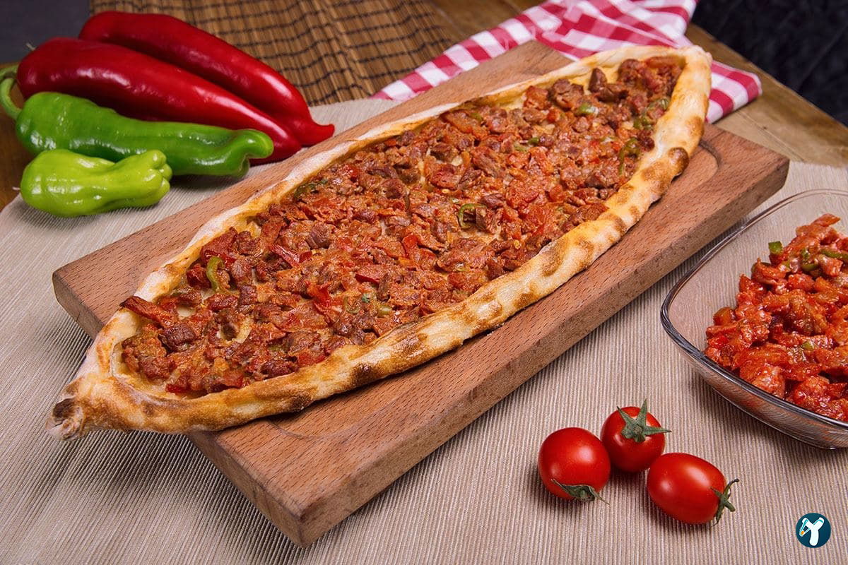 Kekik Güveç Pide