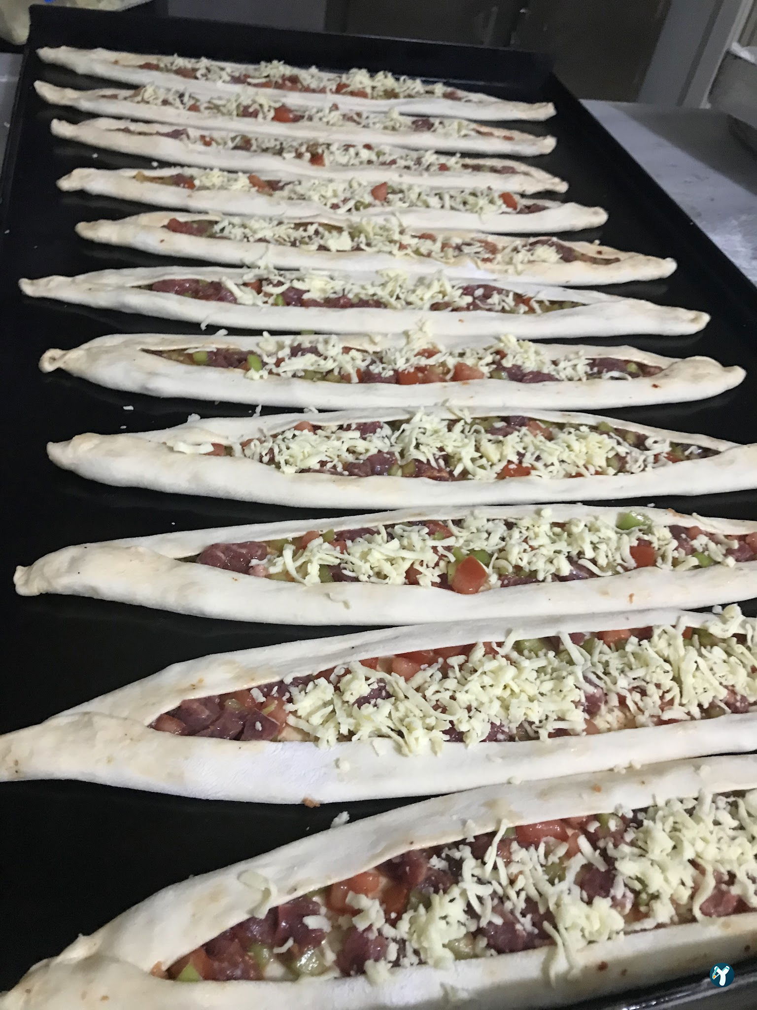 Kekik Güveç Pide
