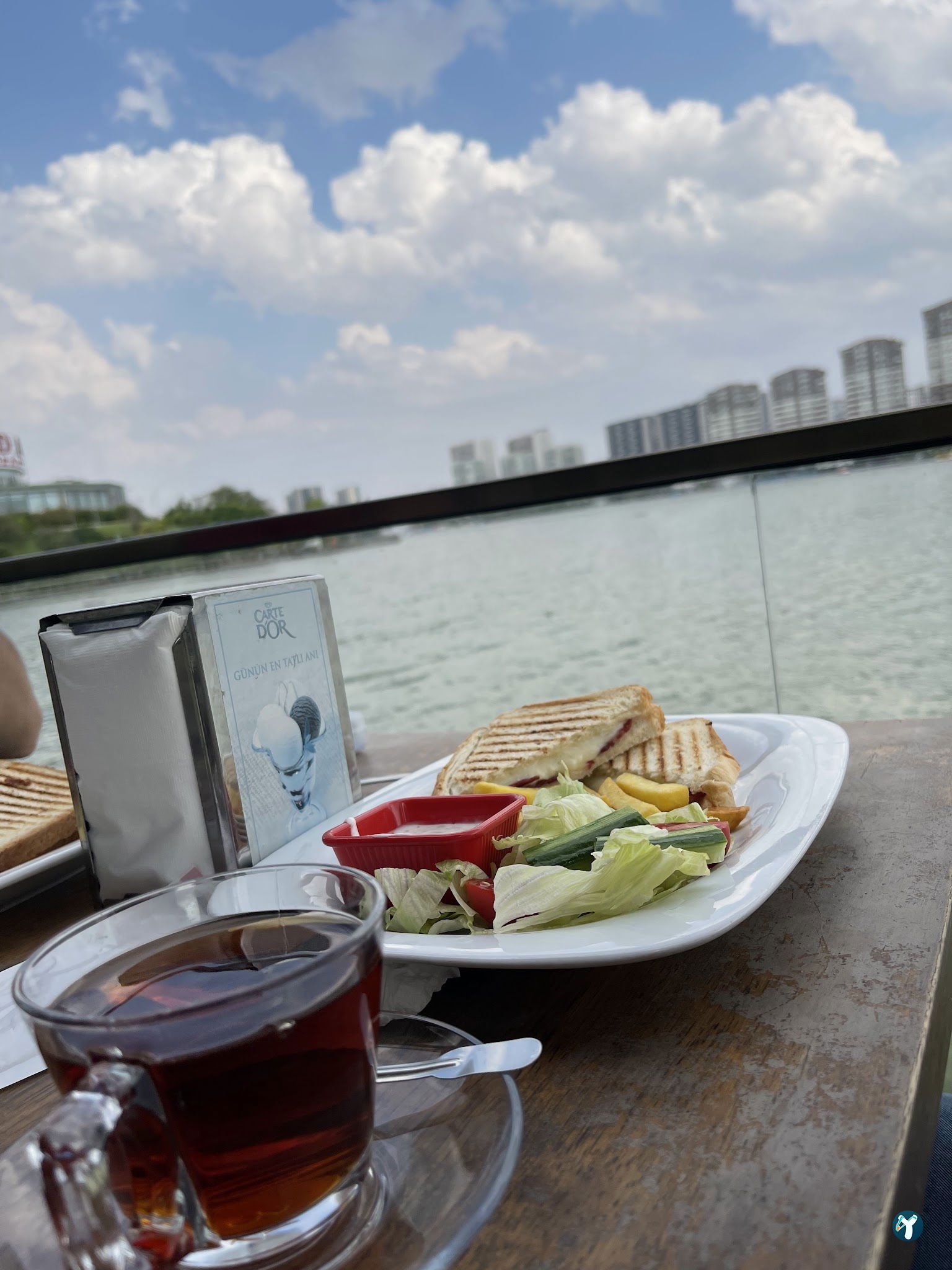 Mrada Cafe