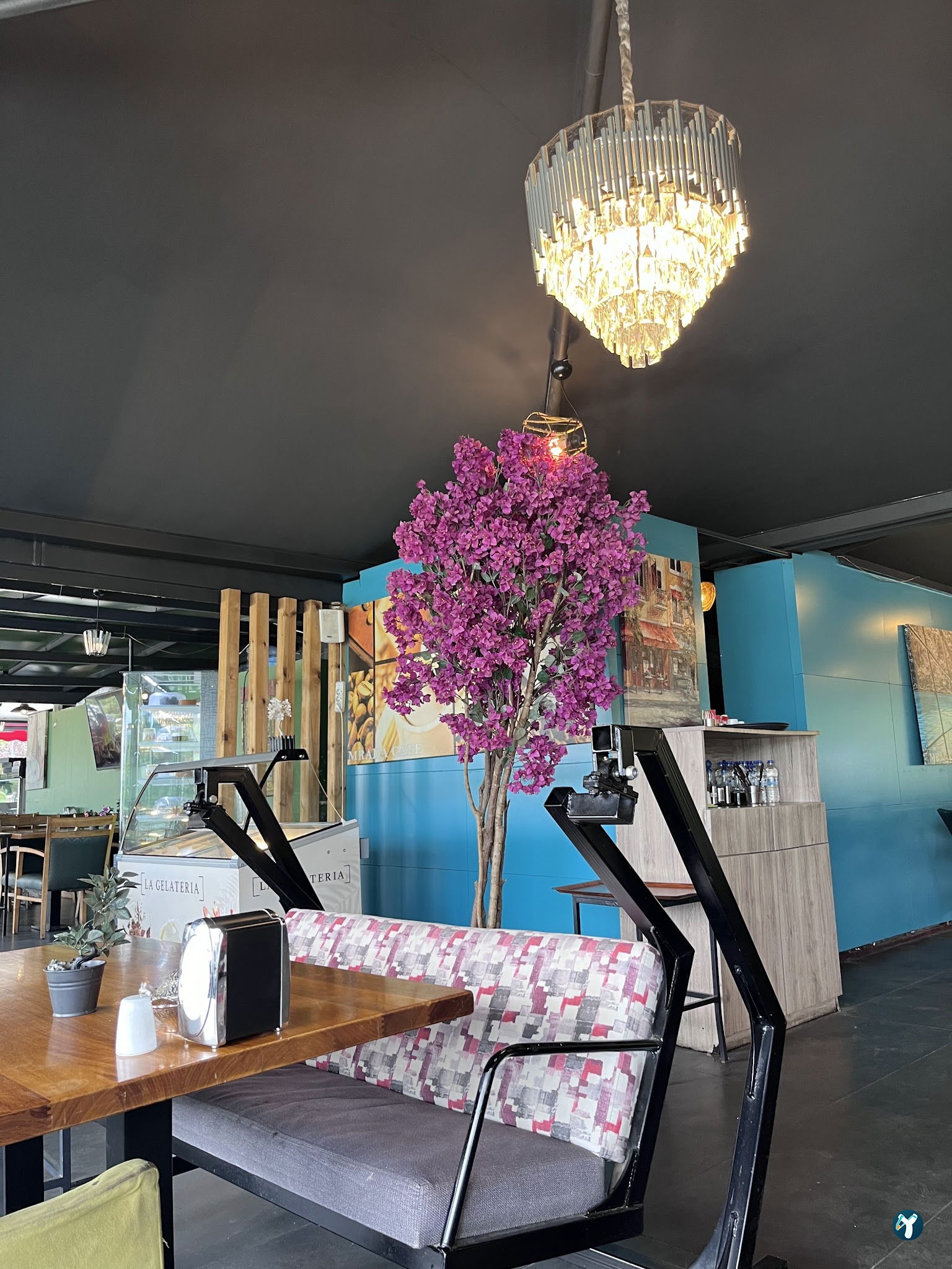 Mrada Cafe