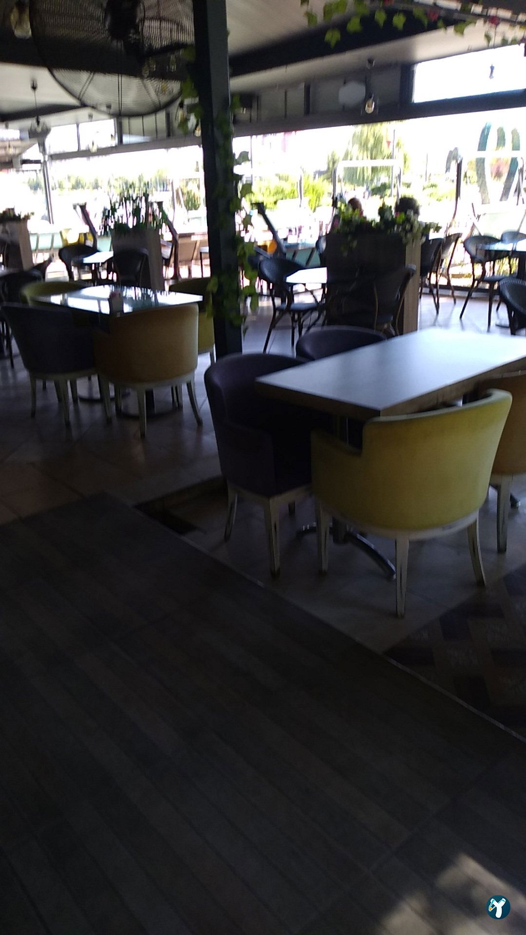 Mrada Cafe