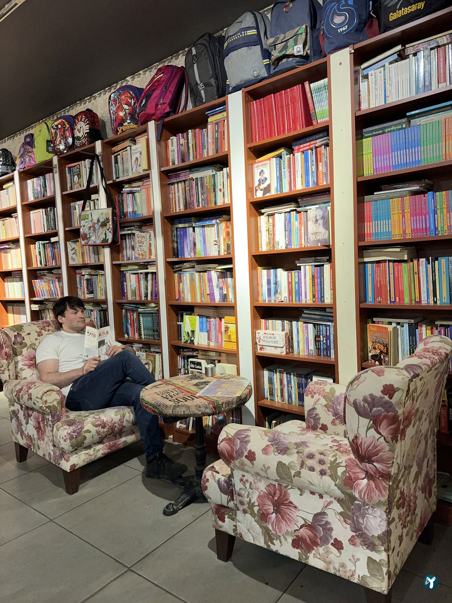 Coşkun Kitap Kafe