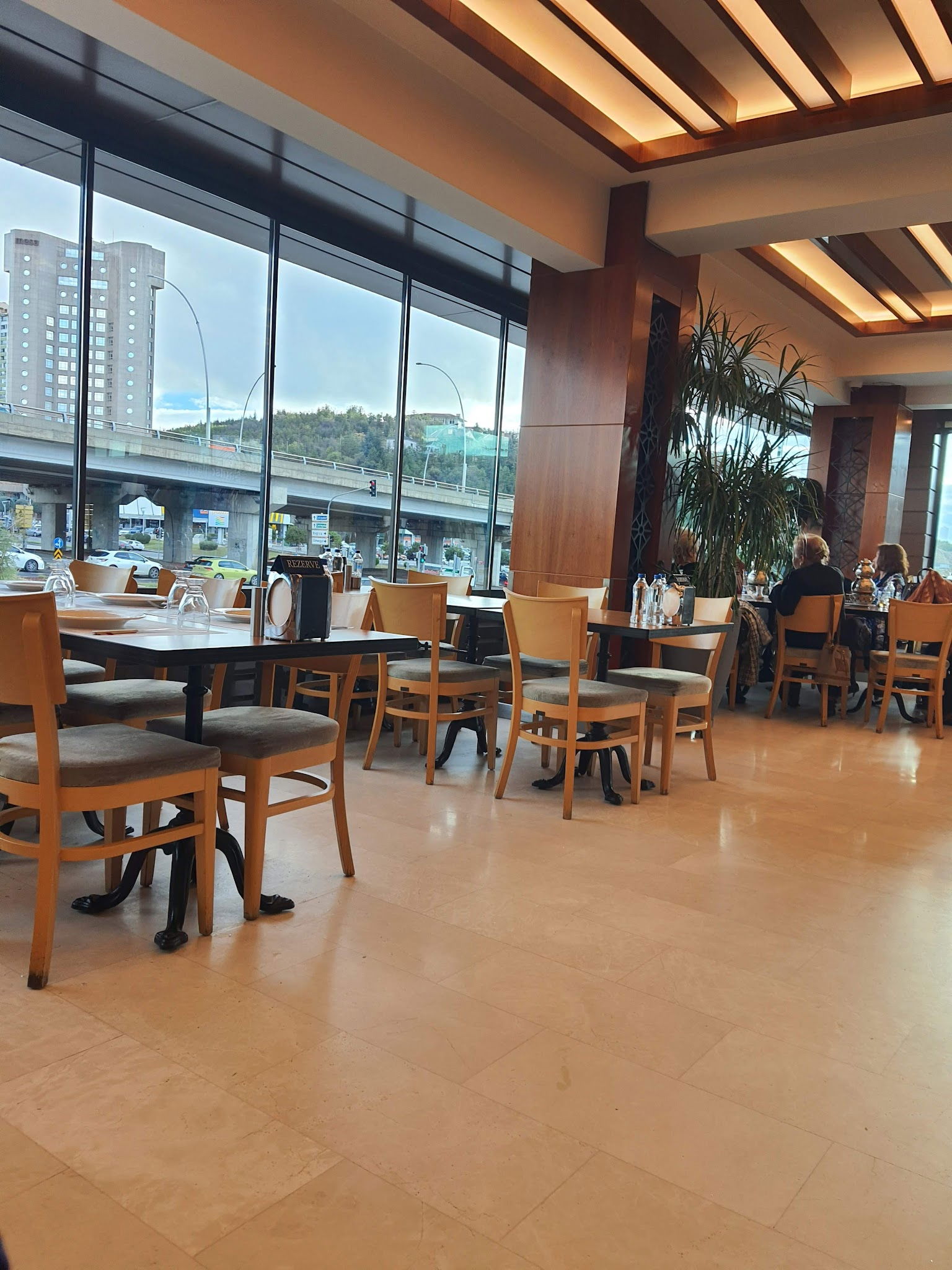 Ekrem Usta-Etin Ustası- Çayyolu Restaurant