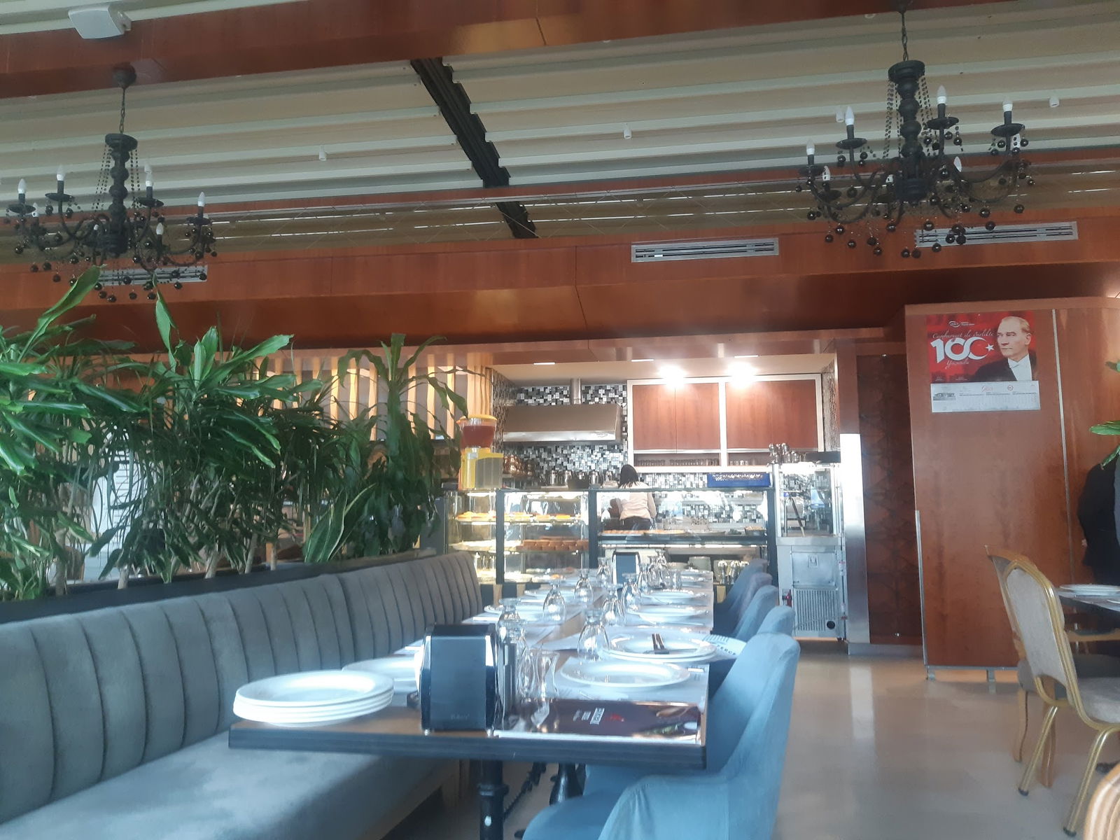 Ekrem Usta-Etin Ustası- Çayyolu Restaurant