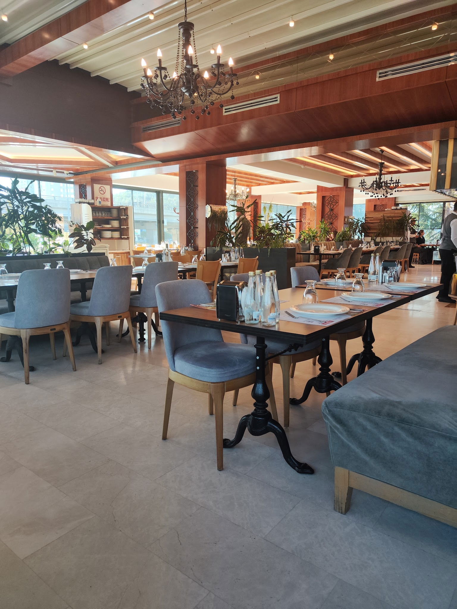 Ekrem Usta-Etin Ustası- Çayyolu Restaurant