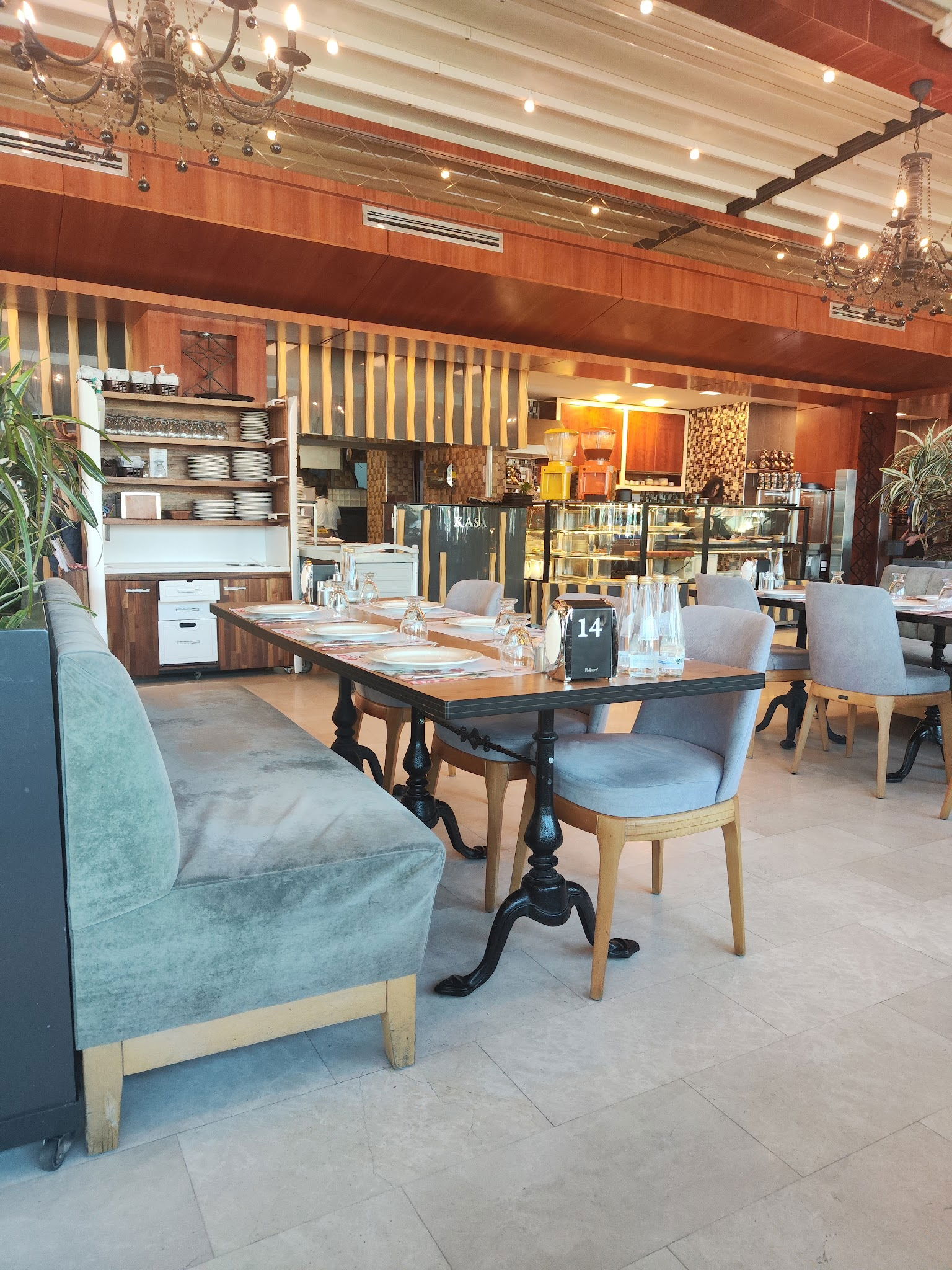 Ekrem Usta-Etin Ustası- Çayyolu Restaurant