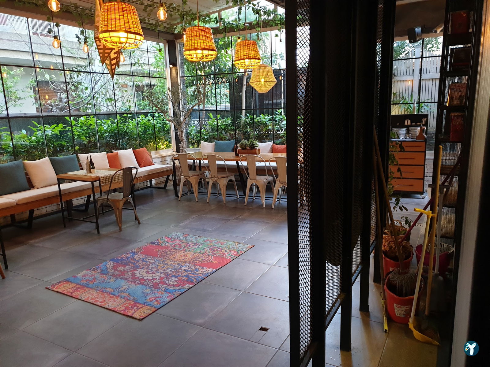 Monq Restoran