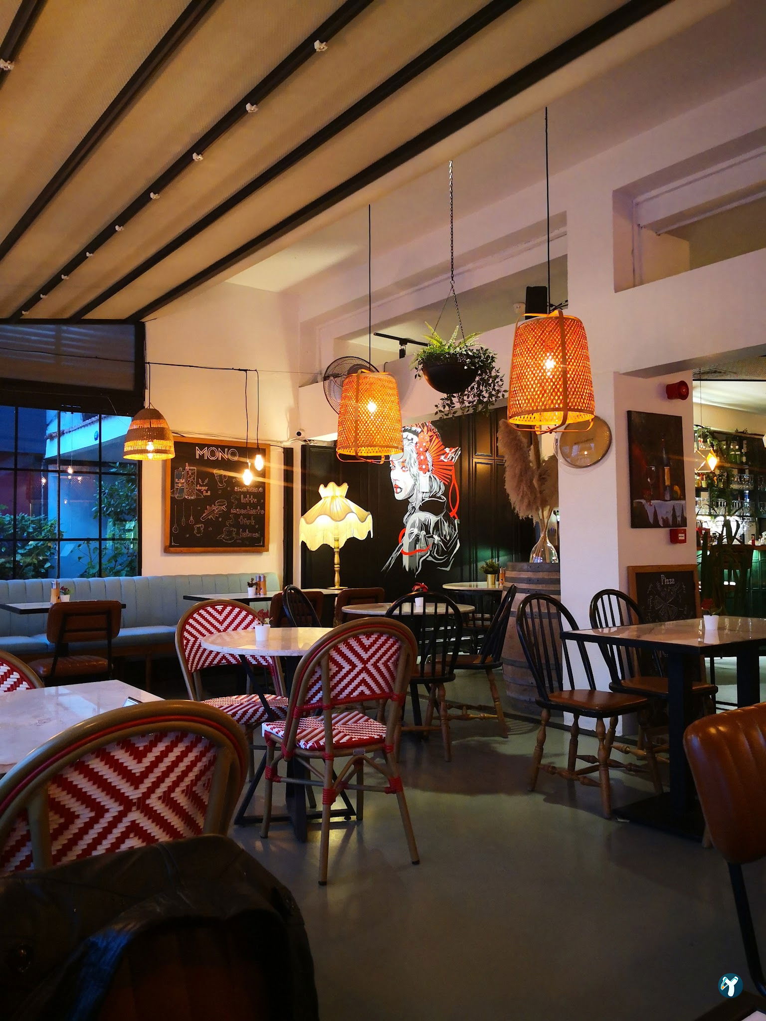 Monq Restoran