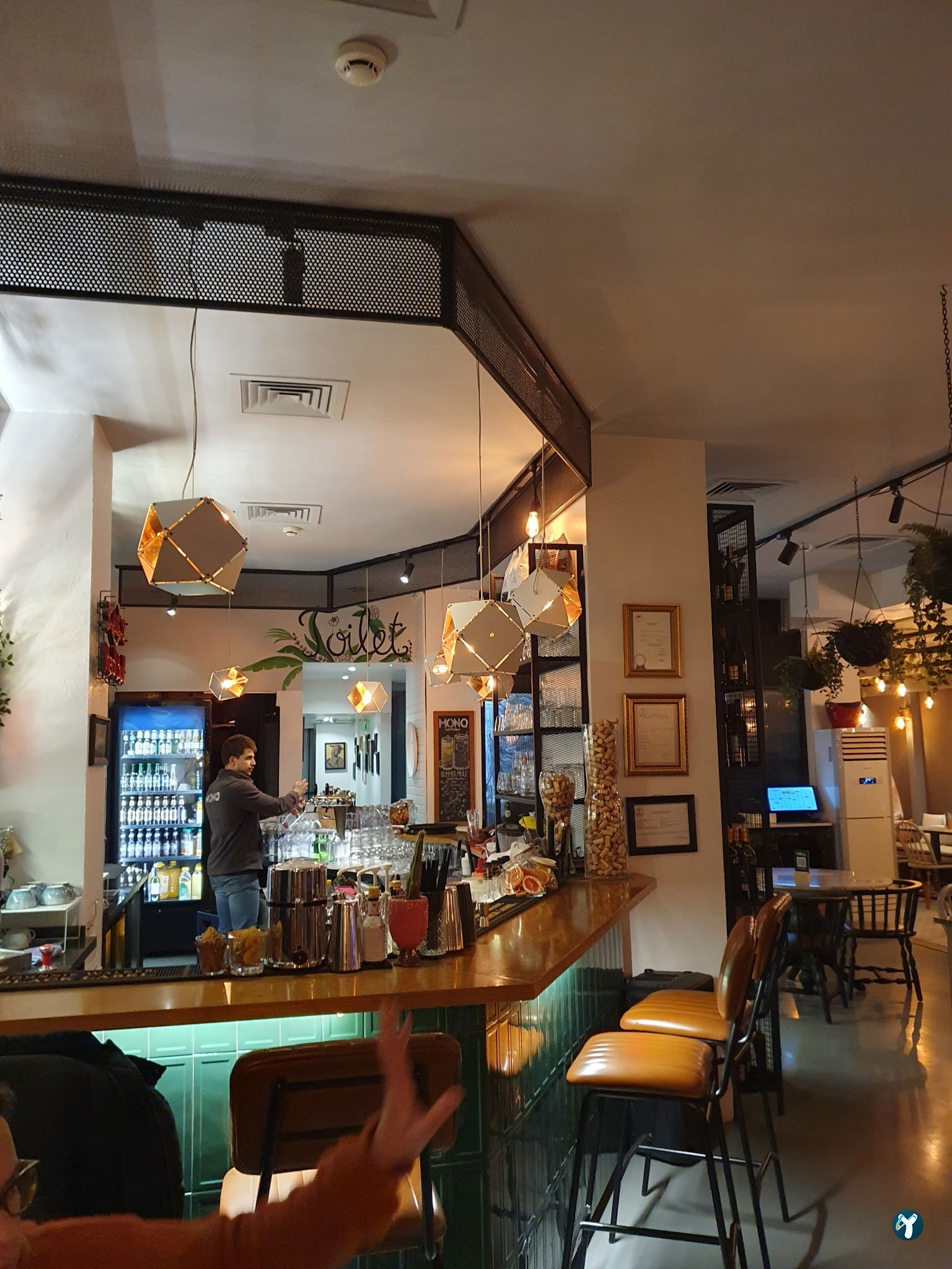Monq Restoran