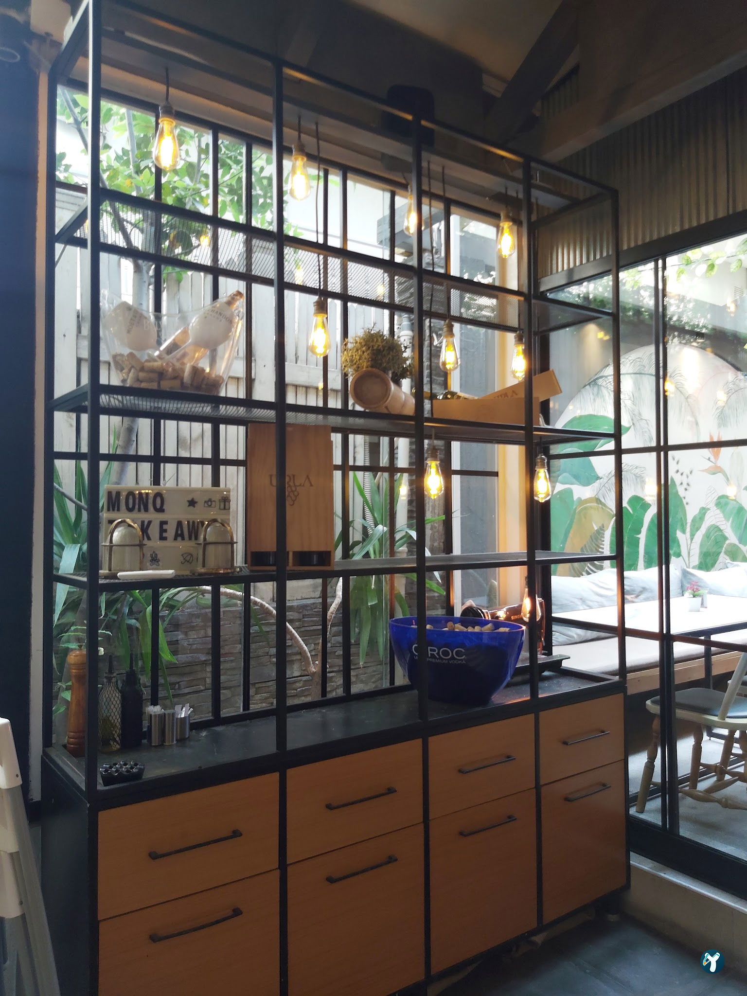 Monq Restoran