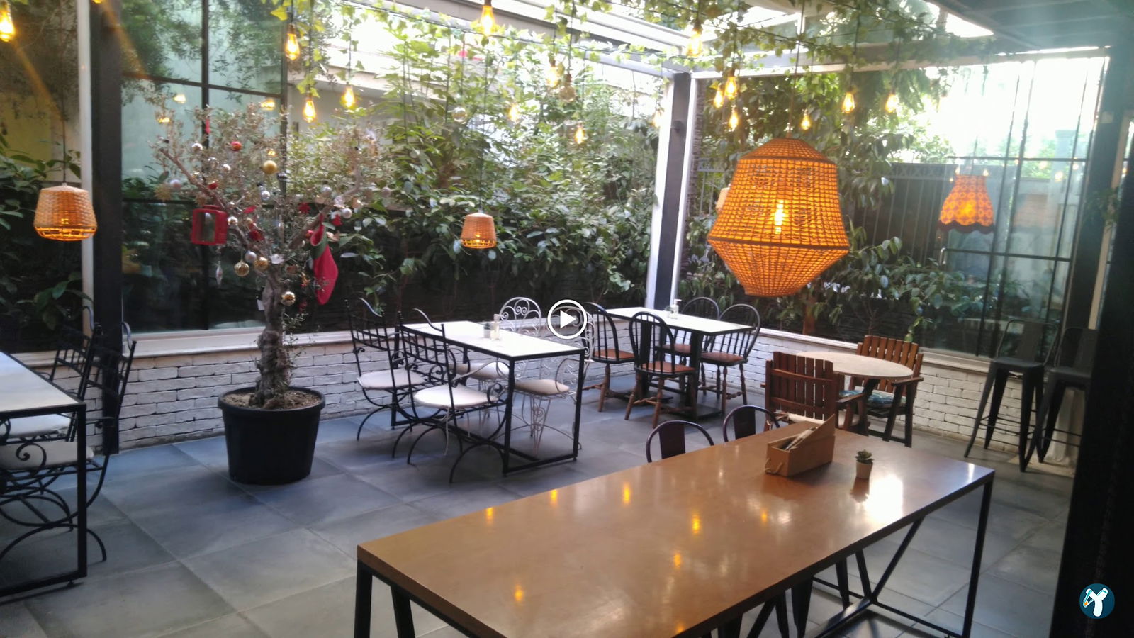 Monq Restoran