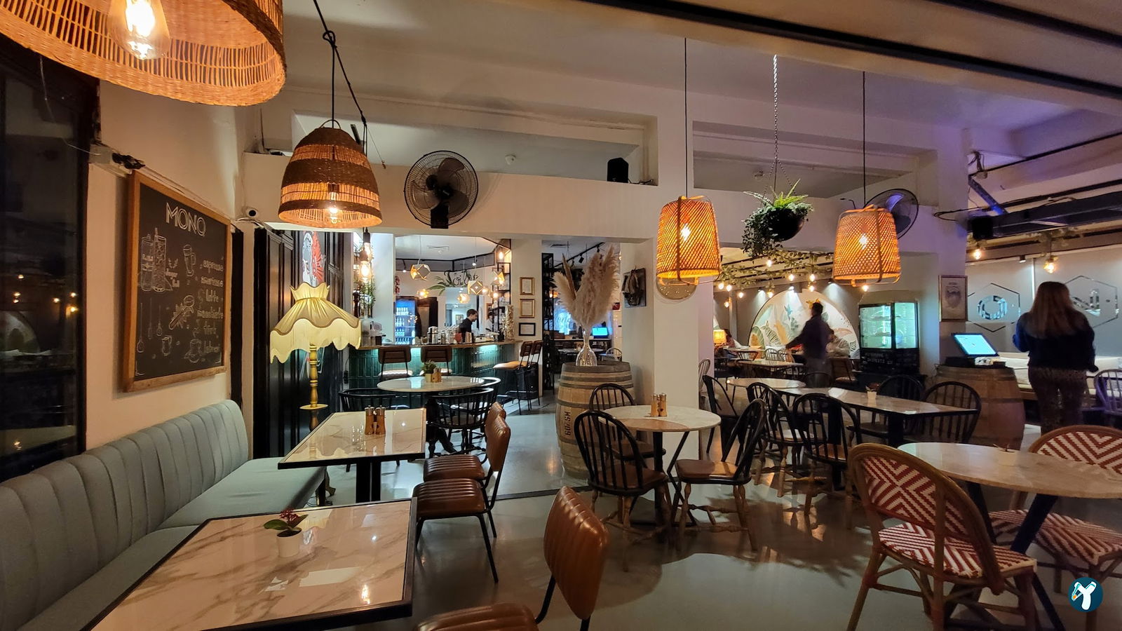 Monq Restoran