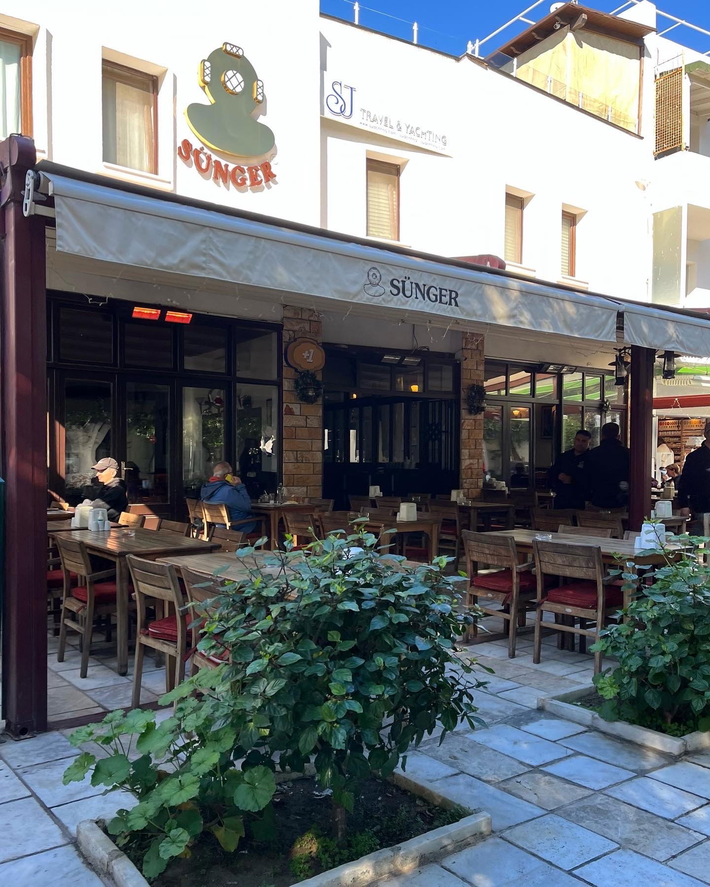 Sünger Pizza Restaurant