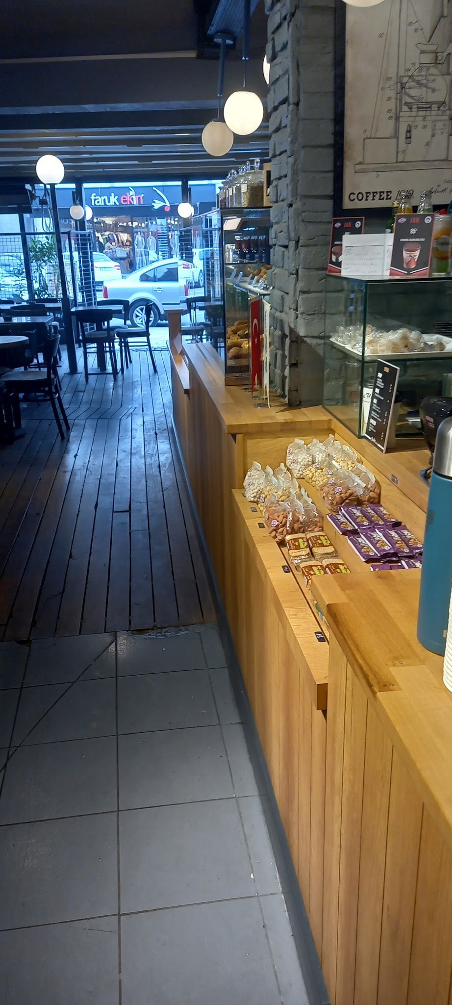 Big Hill Coffee Podium Avm