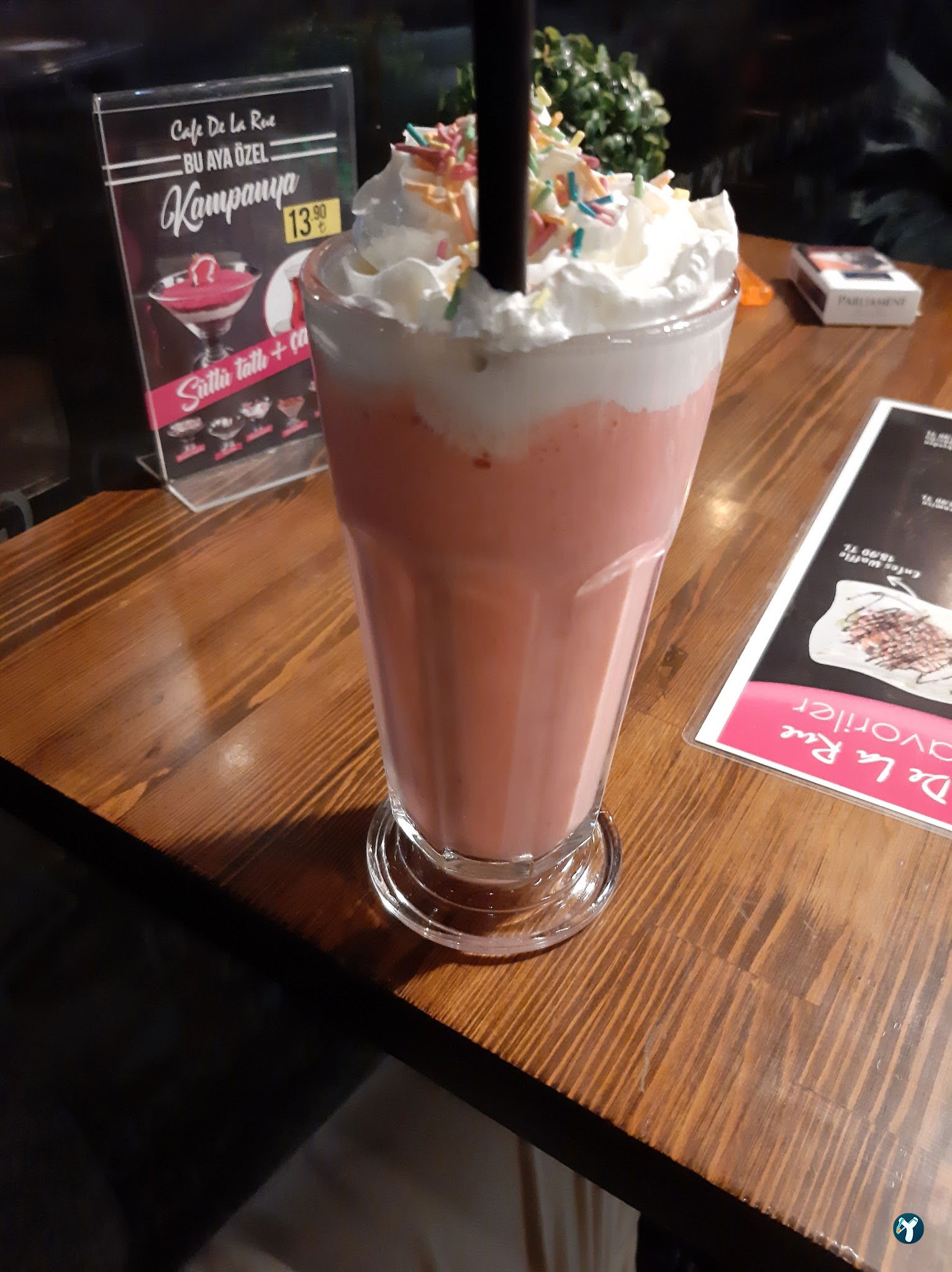 Cafe De La Rue