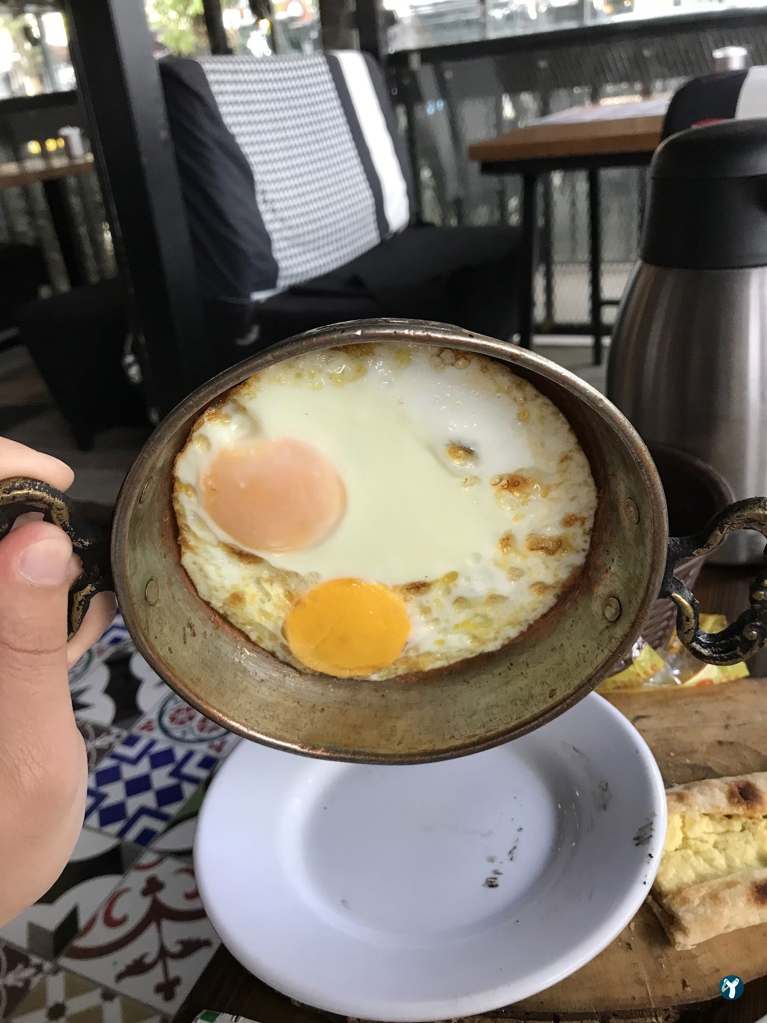 Cafe De La Rue
