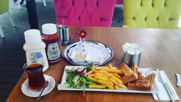 Cafe De La Rue resimleri