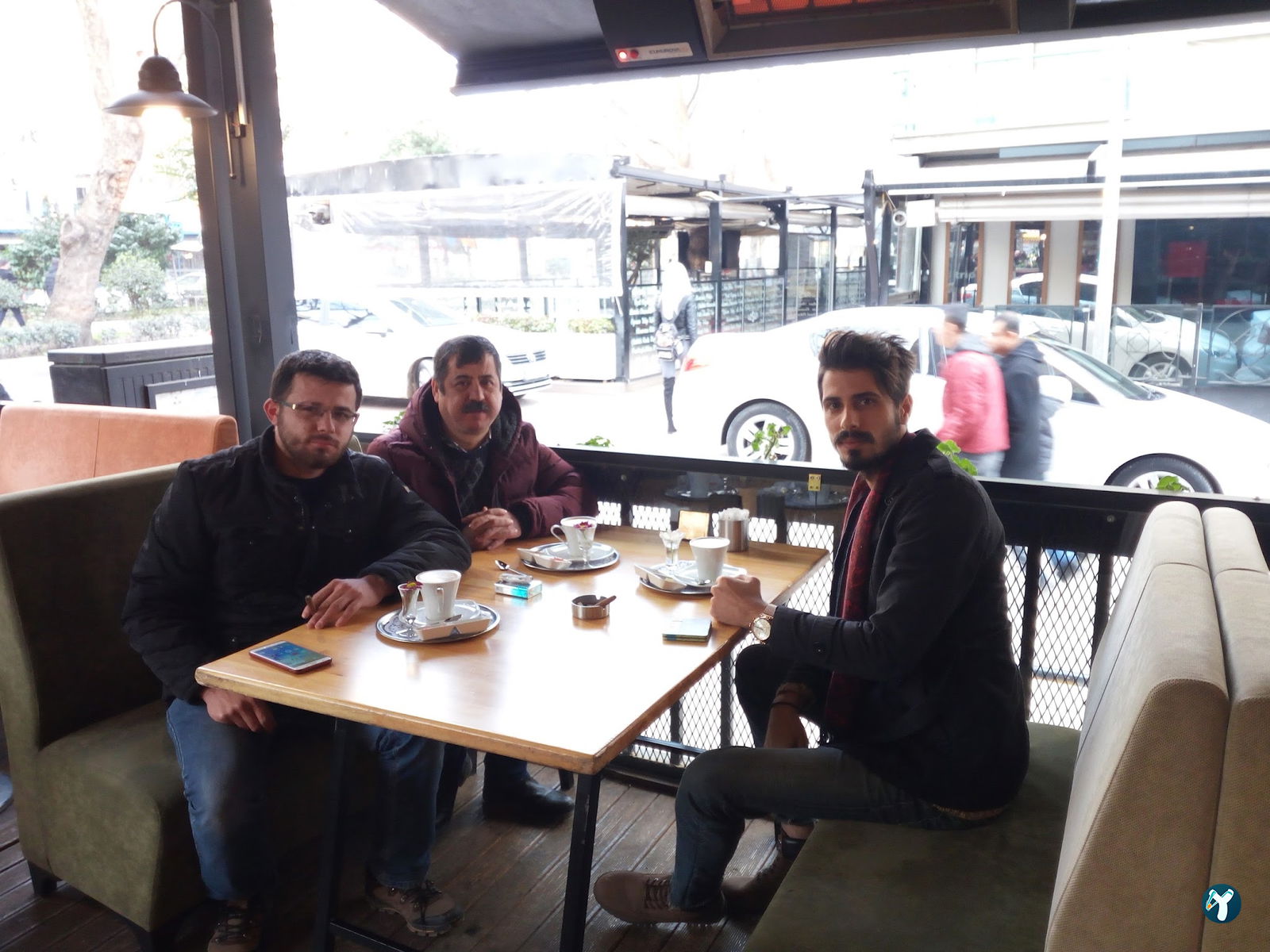 Cafe De La Rue