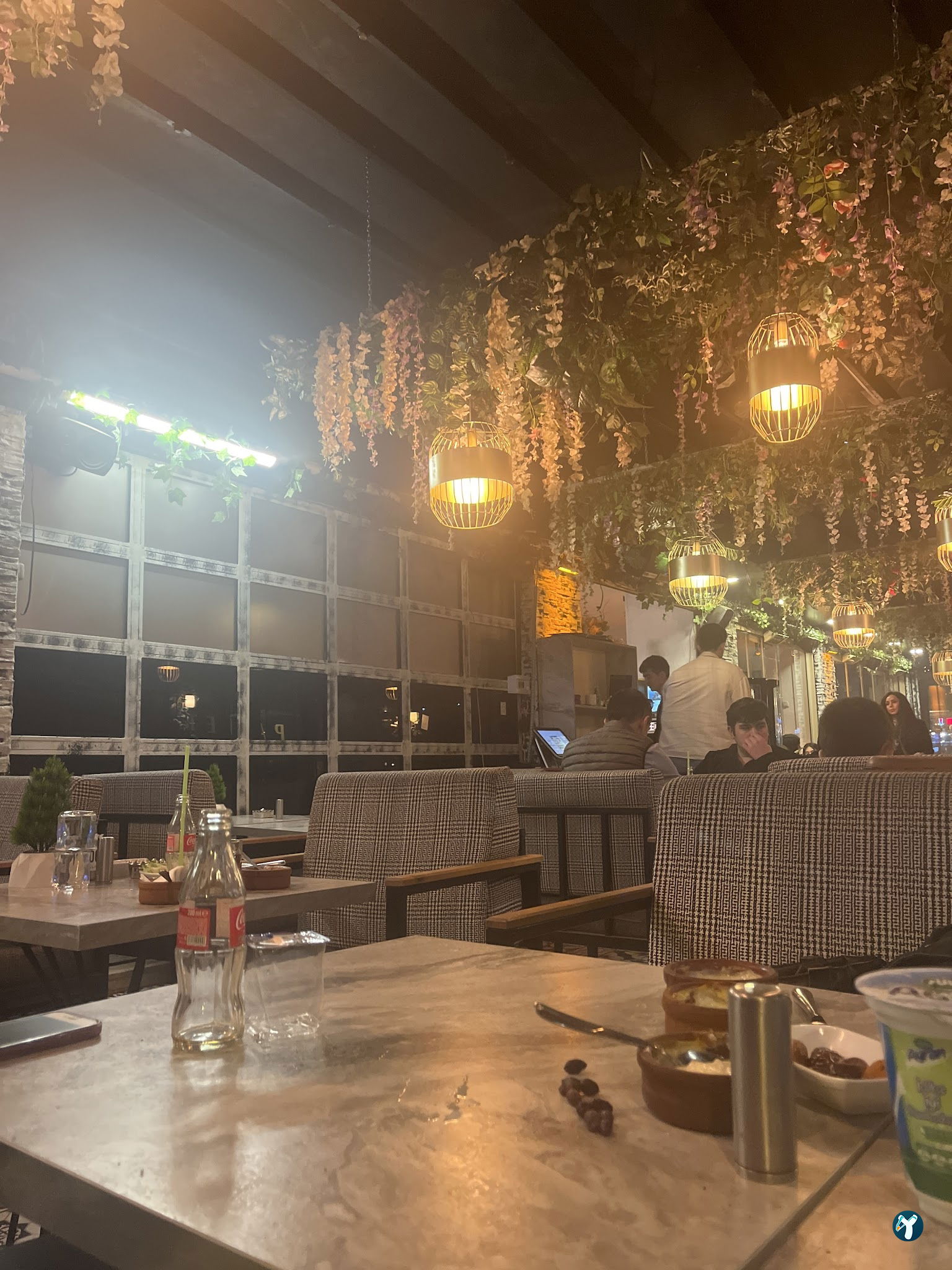 Cafe De La Rue