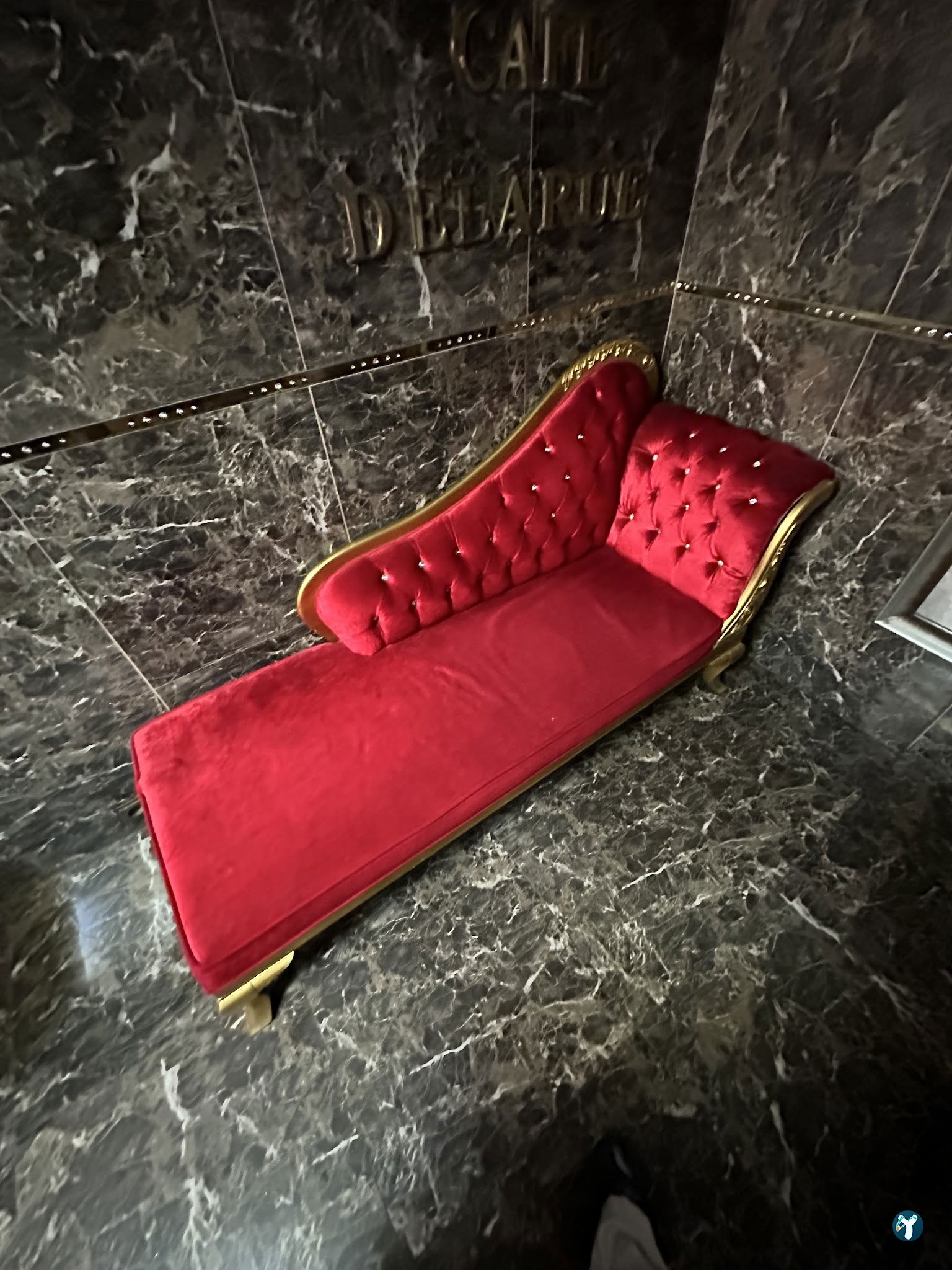 Cafe De La Rue