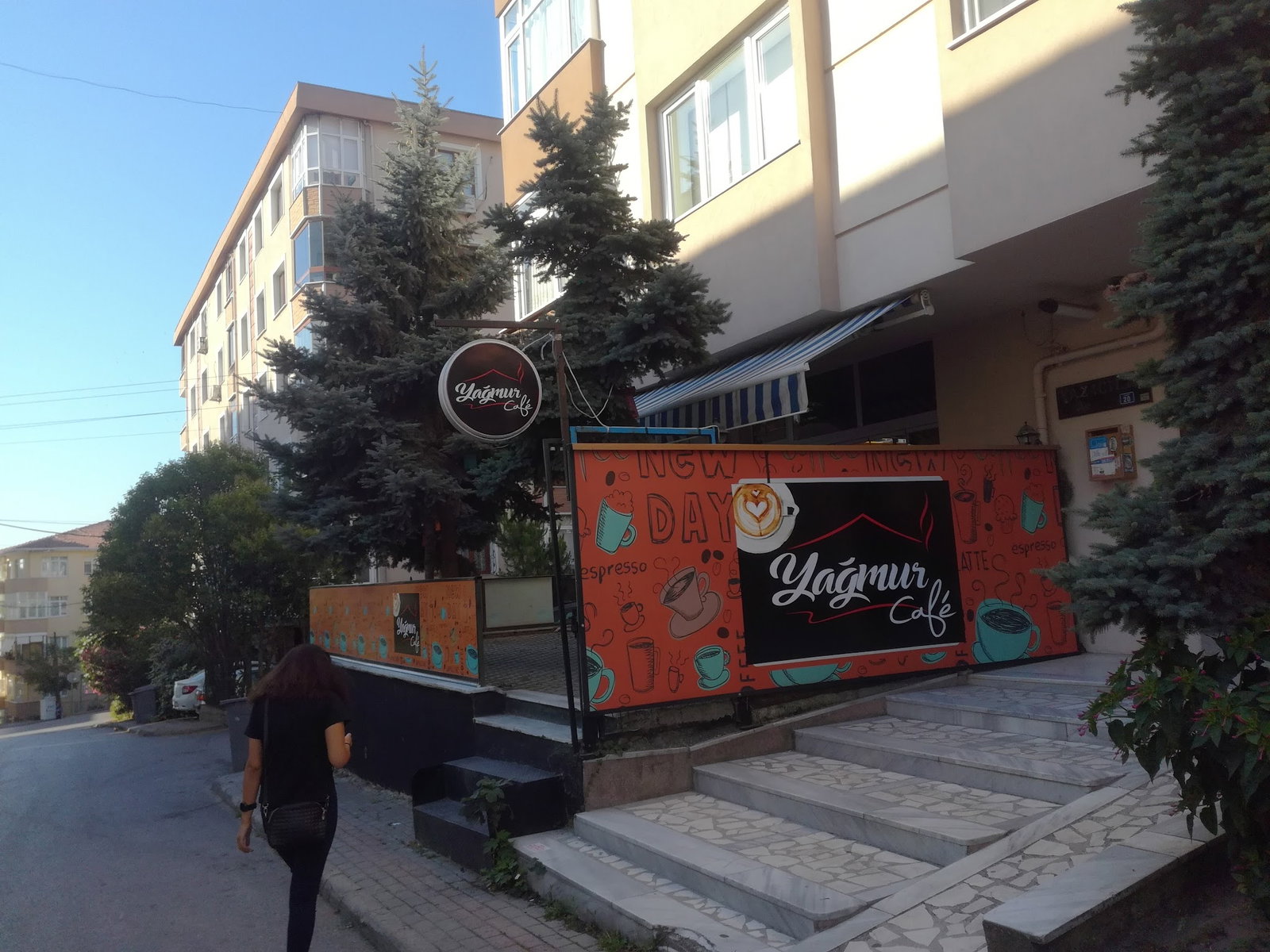 Yagmur Cafe & Cay Evi