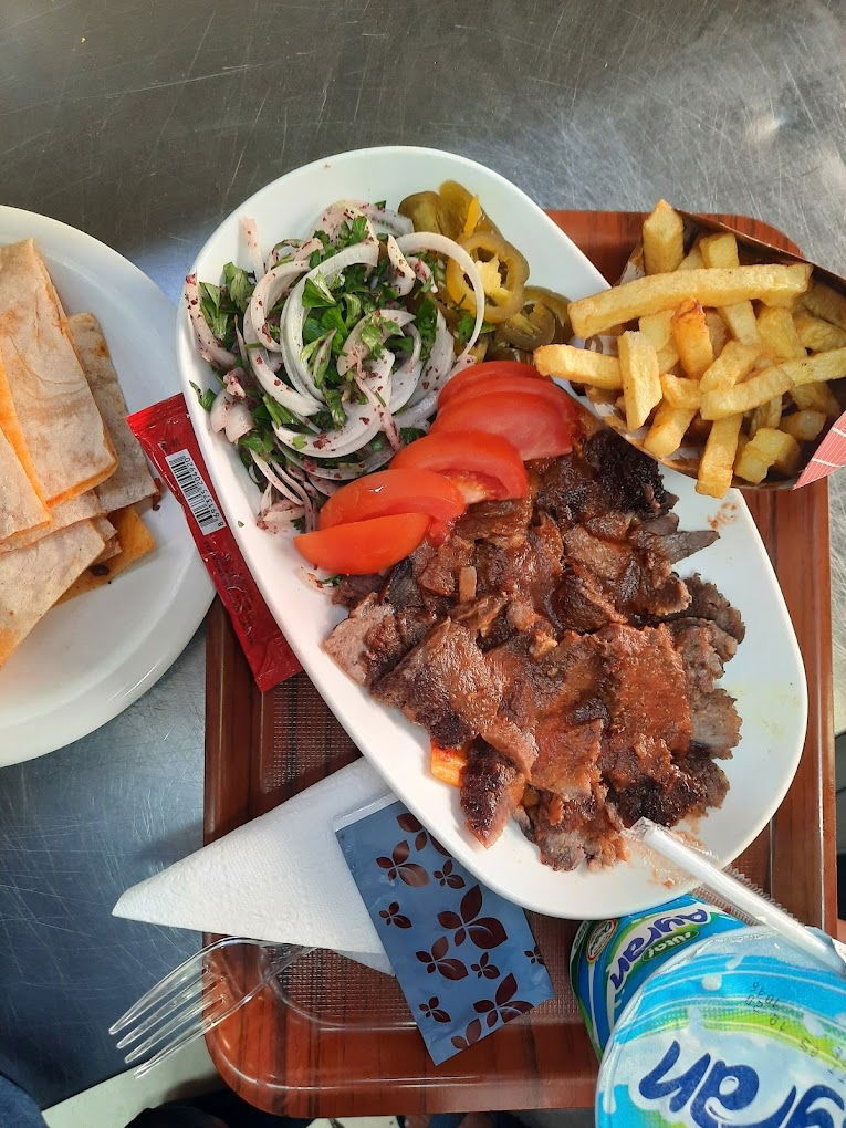 HARBİYE DÖNER VE KÜNEFE