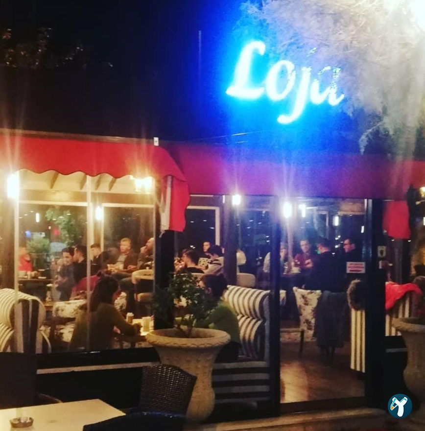 Loja Cafe & Restaurant