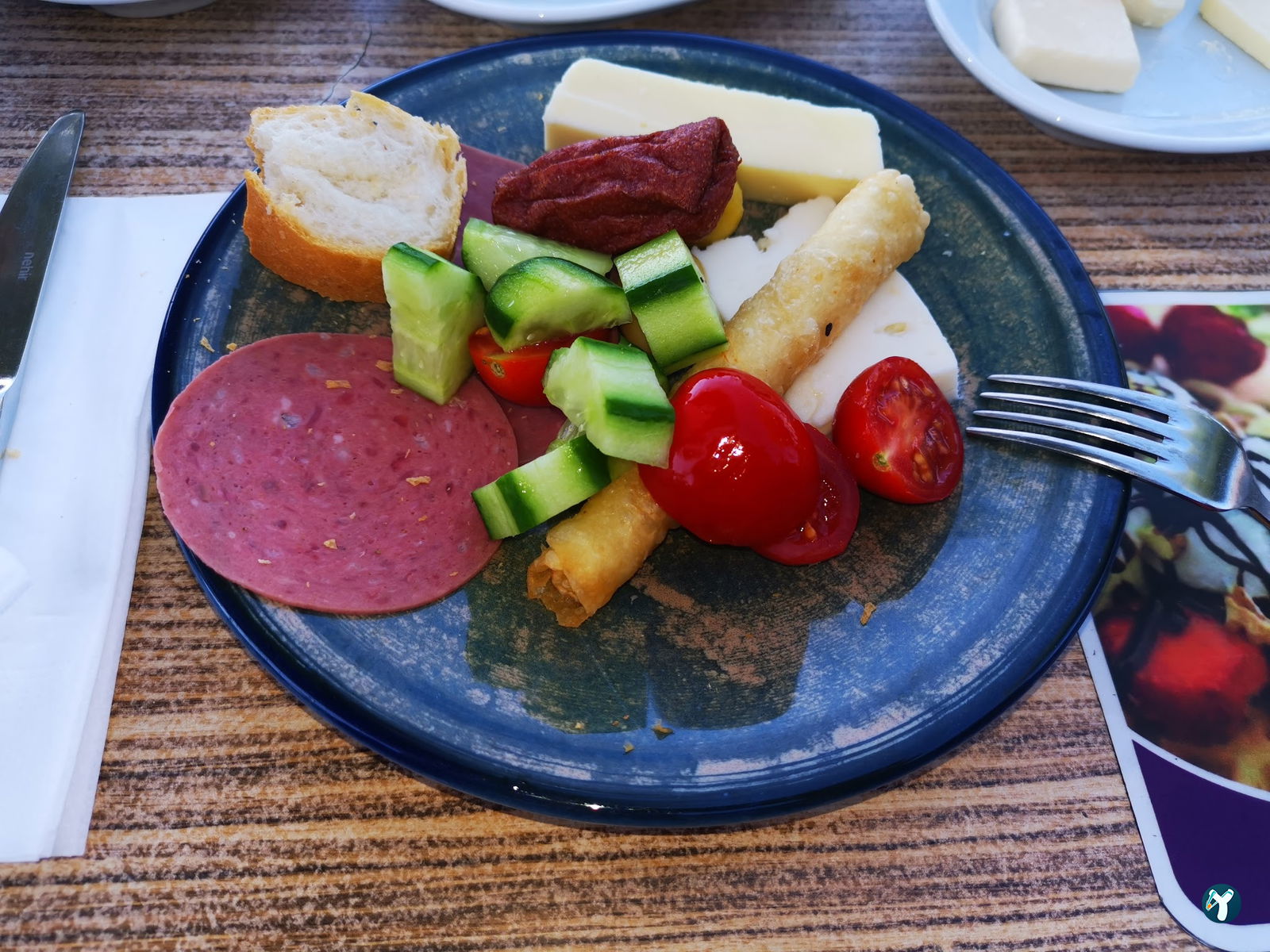 Loja Cafe & Restaurant