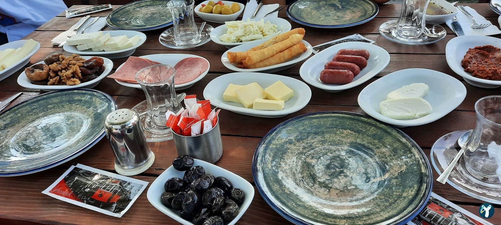 Loja Cafe & Restaurant